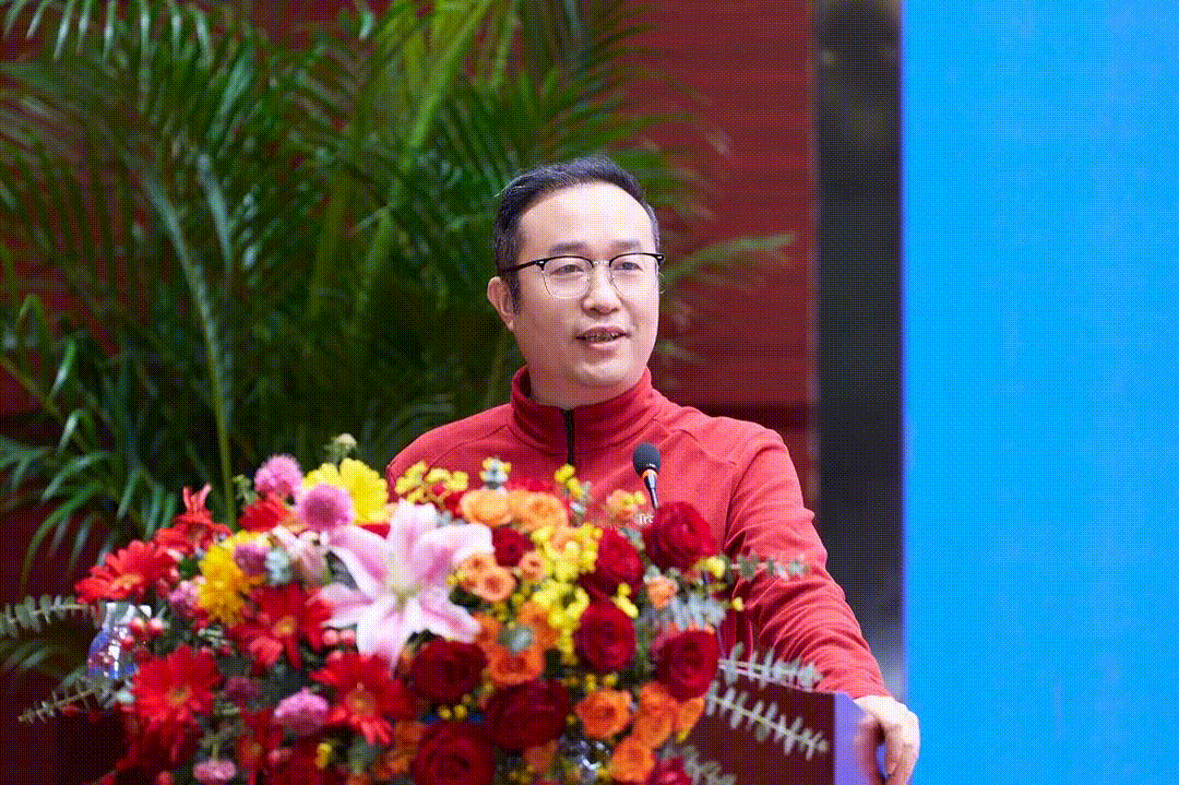 1772779507976125CqUH.gif 動圖.gif